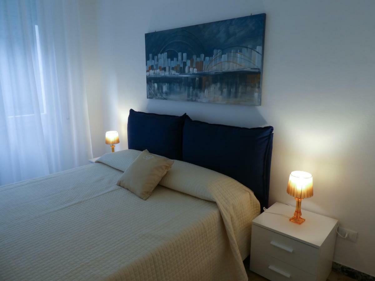Isola Di Man Apartment Imperia Luaran gambar