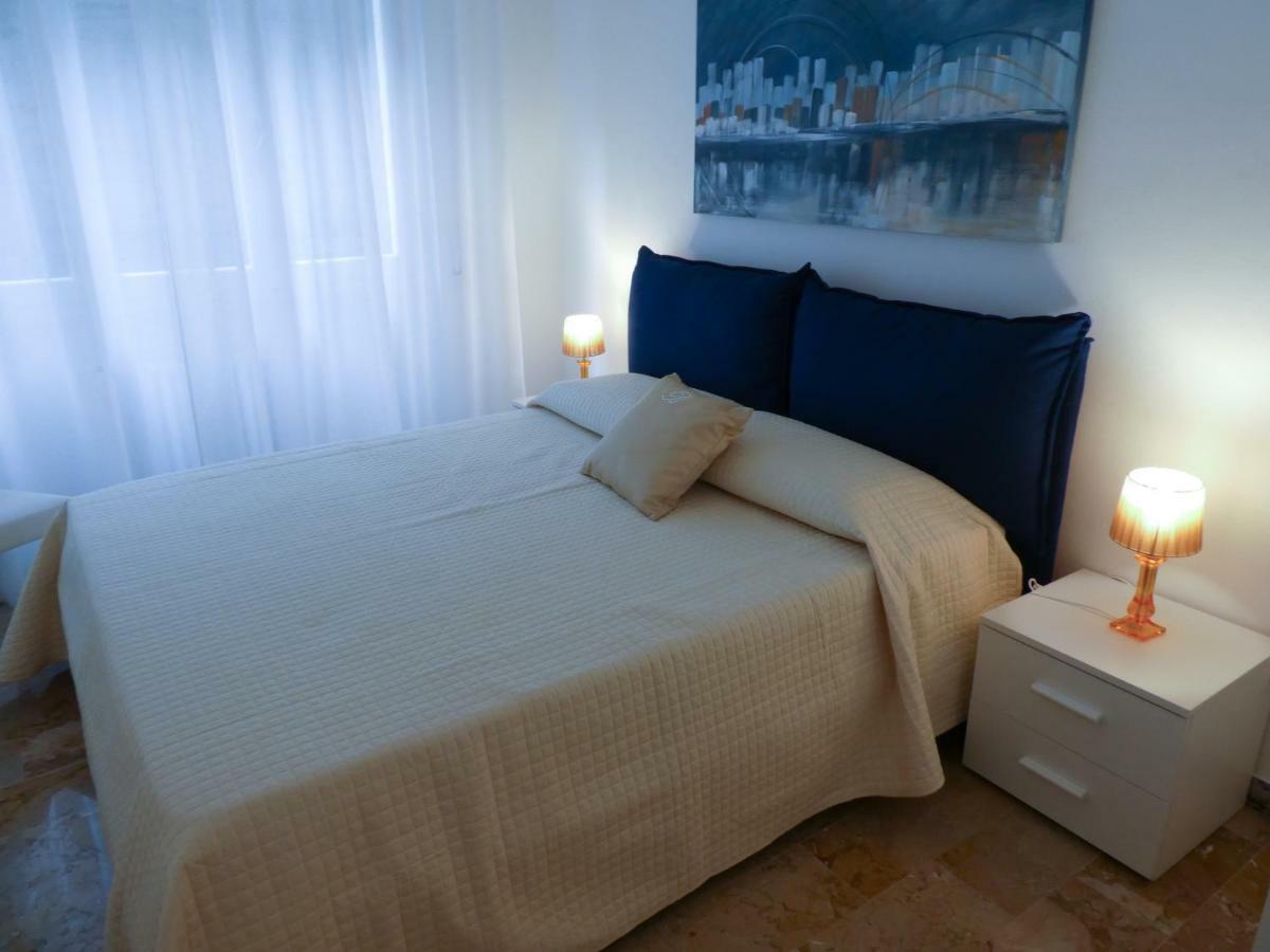 Isola Di Man Apartment Imperia Luaran gambar