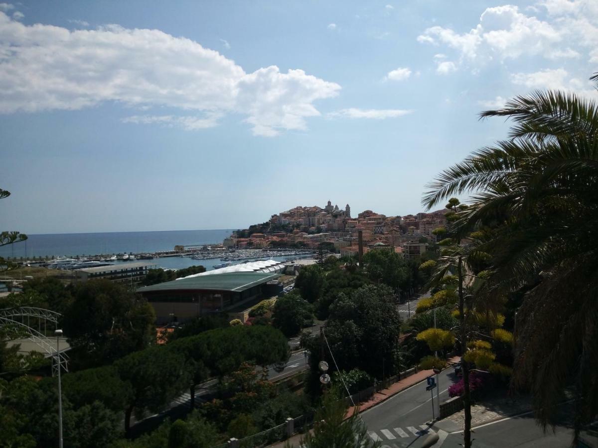 Isola Di Man Apartment Imperia Luaran gambar